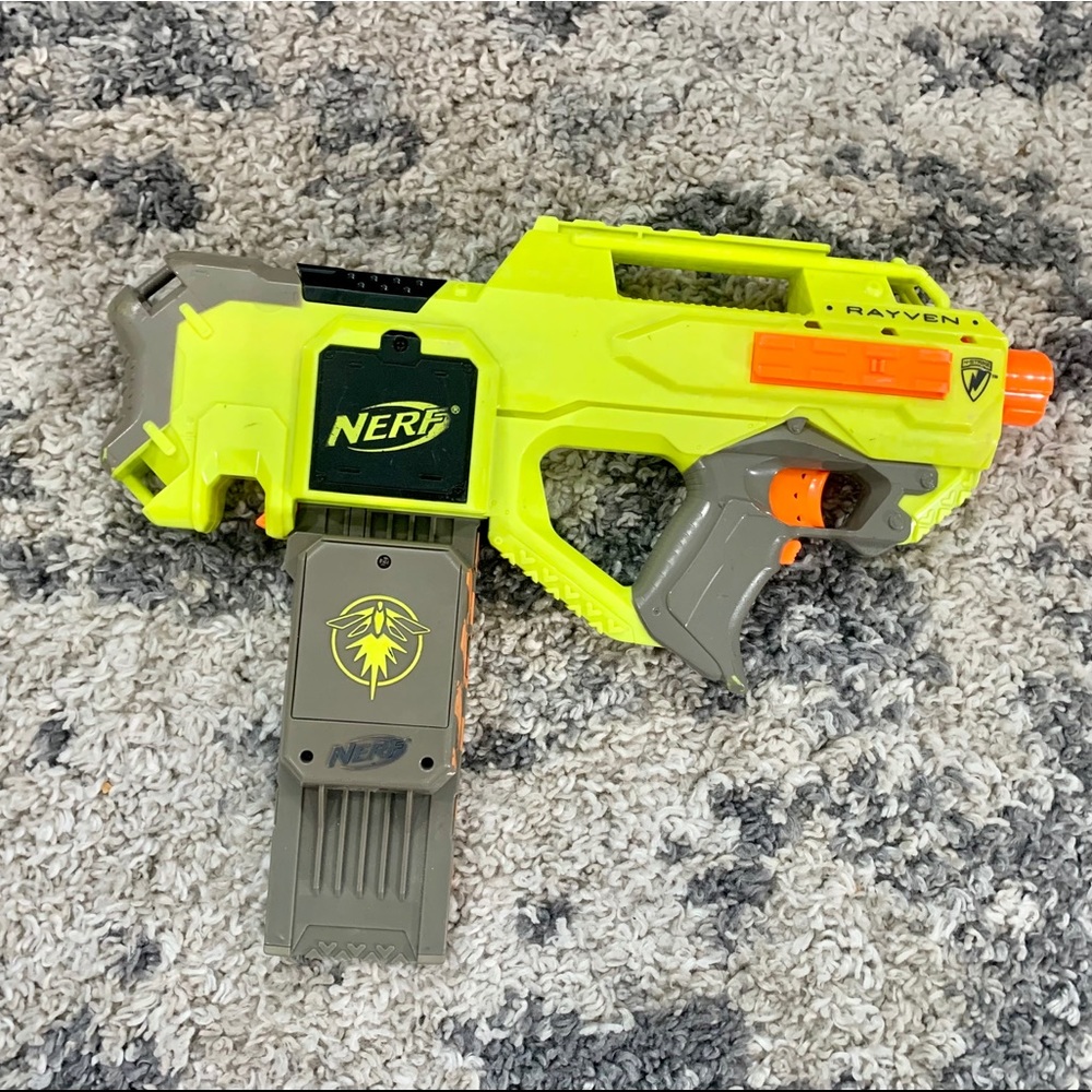 Nerf N-Strike Rayven CS-18 Blaster